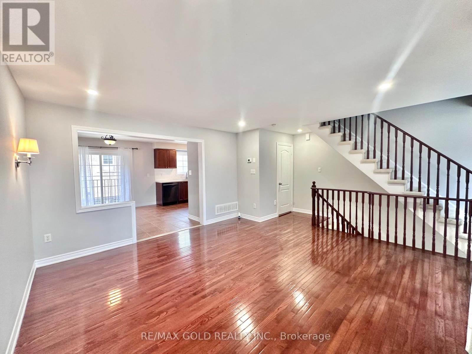 15 - 2361 Parkhaven Boulevard, Oakville, Ontario  L6H 7S7 - Photo 8 - W12936340