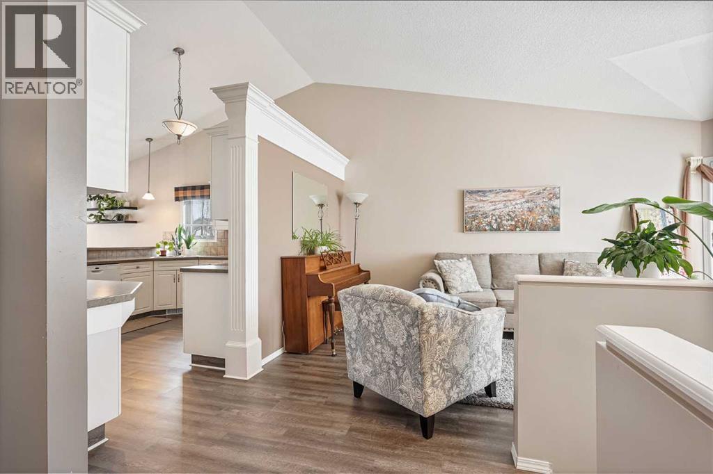 41 Heritage Circle W, Lethbridge, Alberta  T1K 7M8 - Photo 4 - A2297061