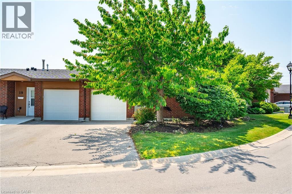 1 ARCHDEACON CLARK Trail, Hamilton, Ontario