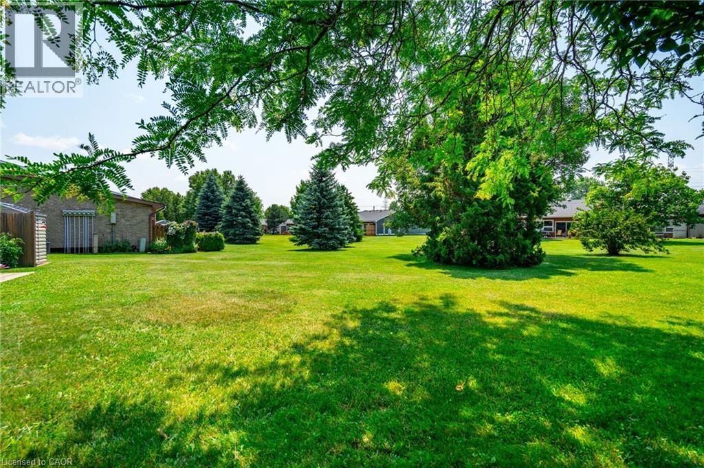 1 Archdeacon Clark Trail, Hamilton, Ontario  L9B 2M2 - Photo 35 - 40813032