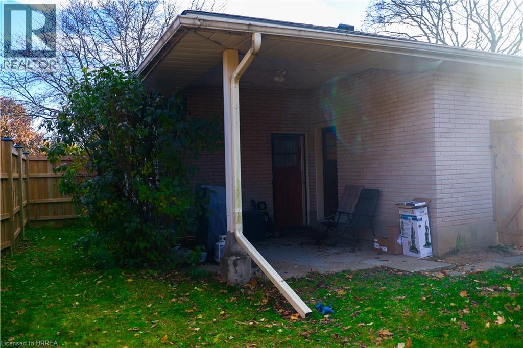 2 Robroy Court, Brantford, Ontario  N3R 3E3 - Photo 16 - 40815123