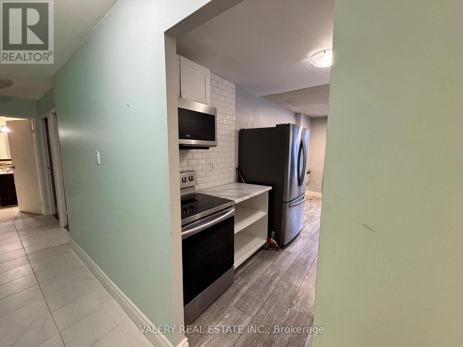 106 - 65 Highland Cres Crescent, Kitchener, Ontario  N2M 5M8 - Photo 2 - X12936088