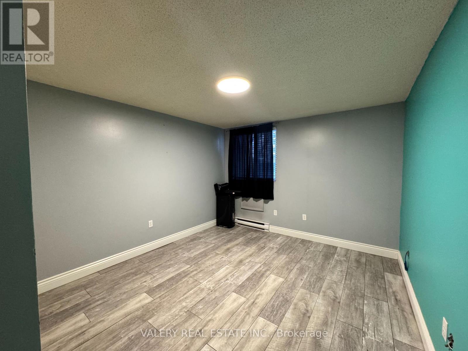 106 - 65 Highland Cres Crescent, Kitchener, Ontario  N2M 5M8 - Photo 4 - X12936088