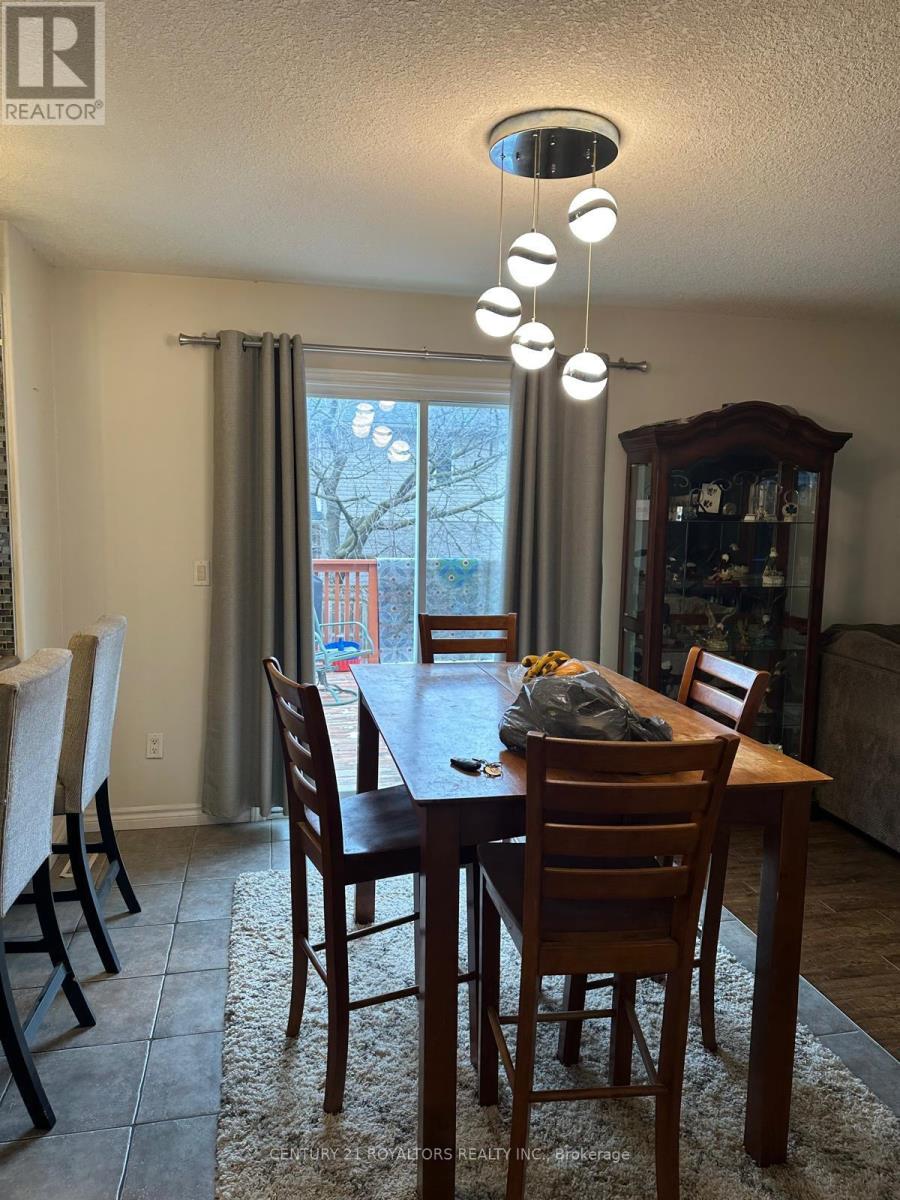 100 Southview Court, Woodstock, Ontario  N4S 9A5 - Photo 12 - X12936106