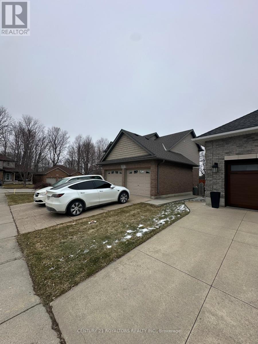 100 Southview Court, Woodstock, Ontario  N4S 9A5 - Photo 3 - X12936106