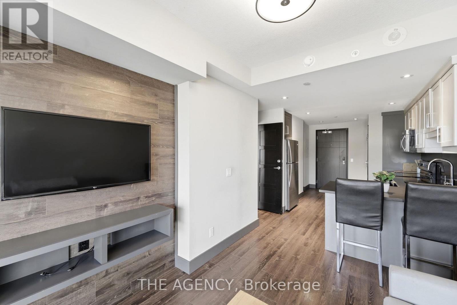 219 - 330 Phillip Street, Waterloo, Ontario  N2L 3W9 - Photo 10 - X12936118