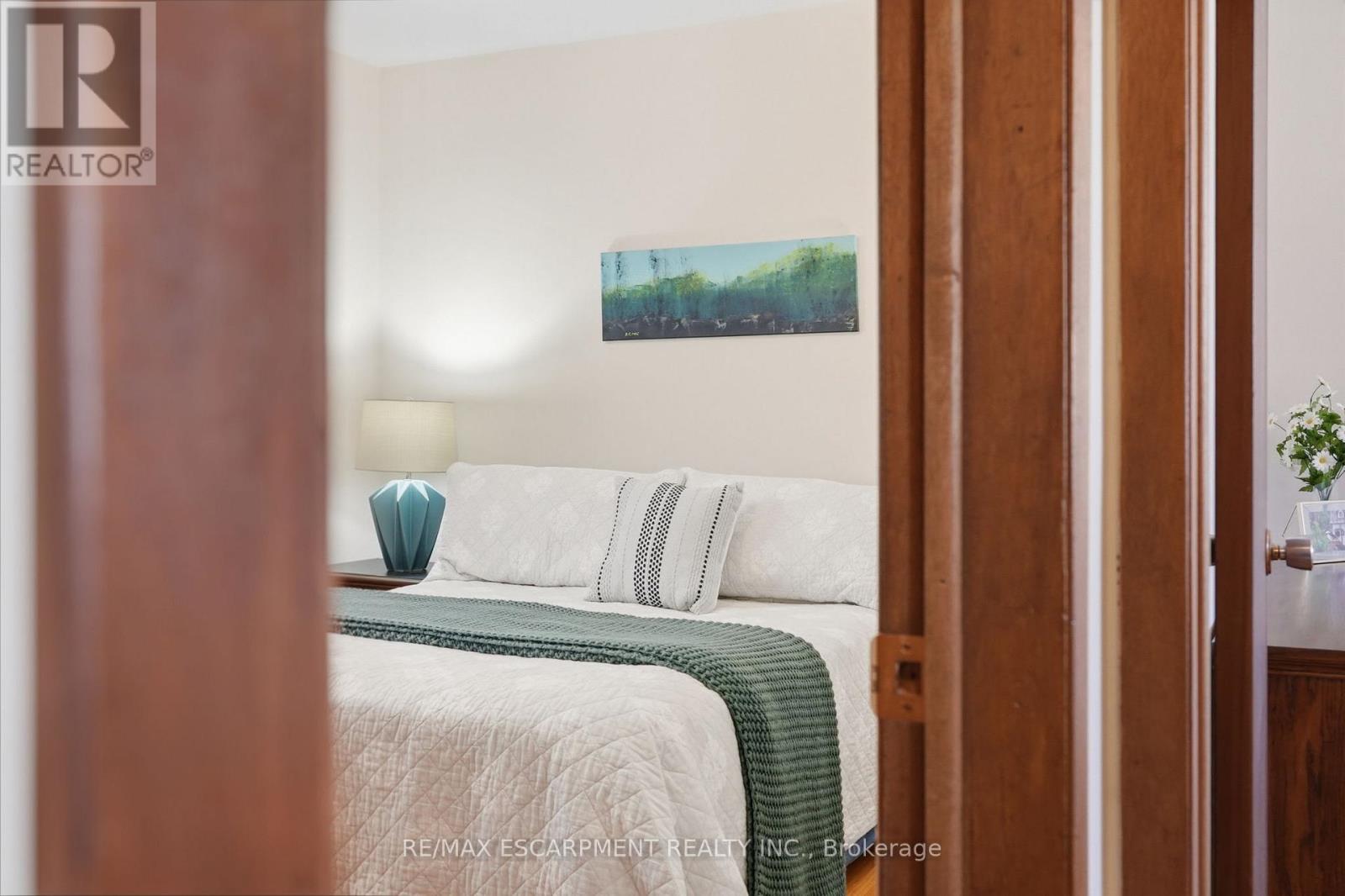 54 Nelson Street, Hamilton, Ontario  L0R 2H0 - Photo 22 - X12936126