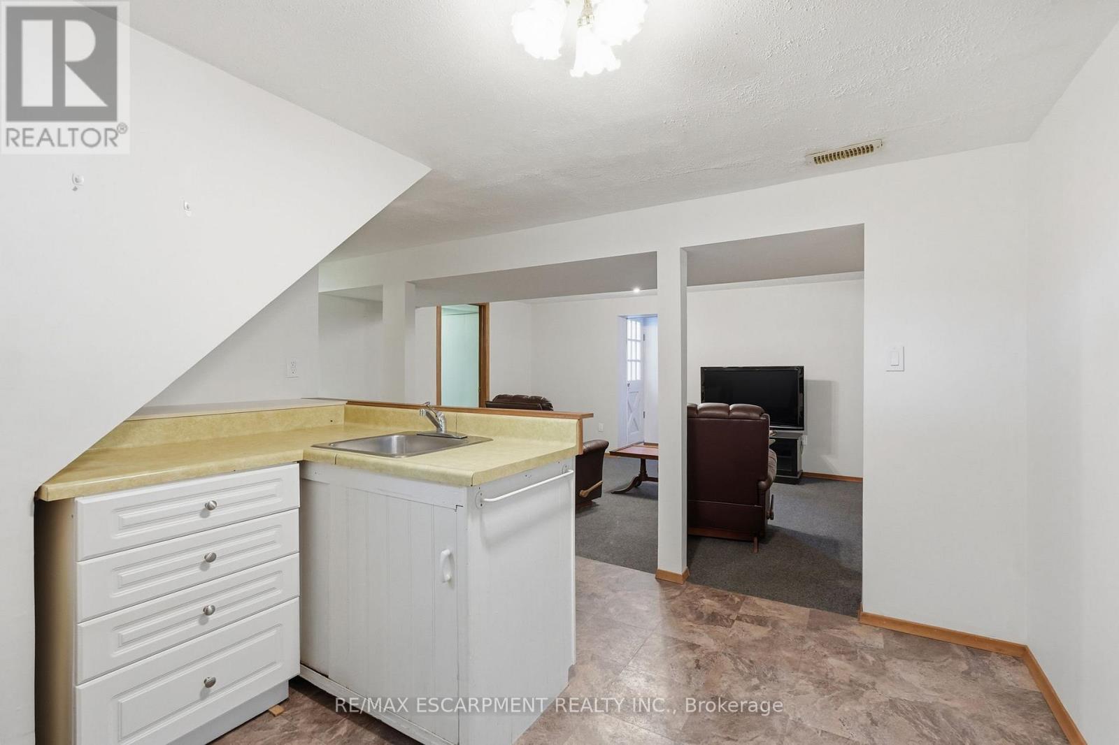 54 Nelson Street, Hamilton, Ontario  L0R 2H0 - Photo 32 - X12936126