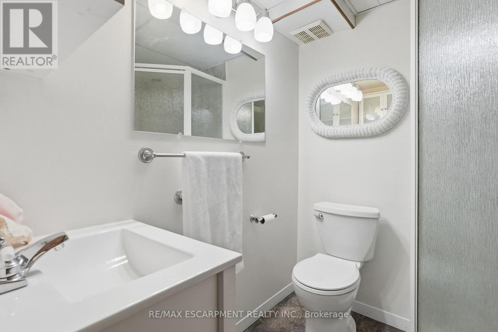 54 Nelson Street, Hamilton, Ontario  L0R 2H0 - Photo 40 - X12936126