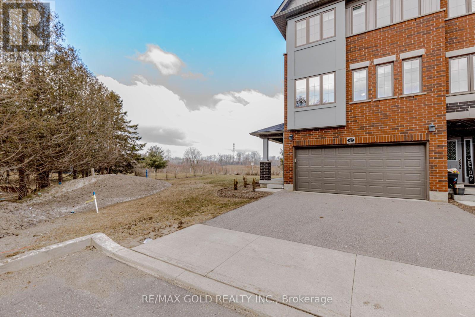 47 - 311 Woolwich Street, Waterloo, Ontario  N2K 0H4 - Photo 2 - X12936236