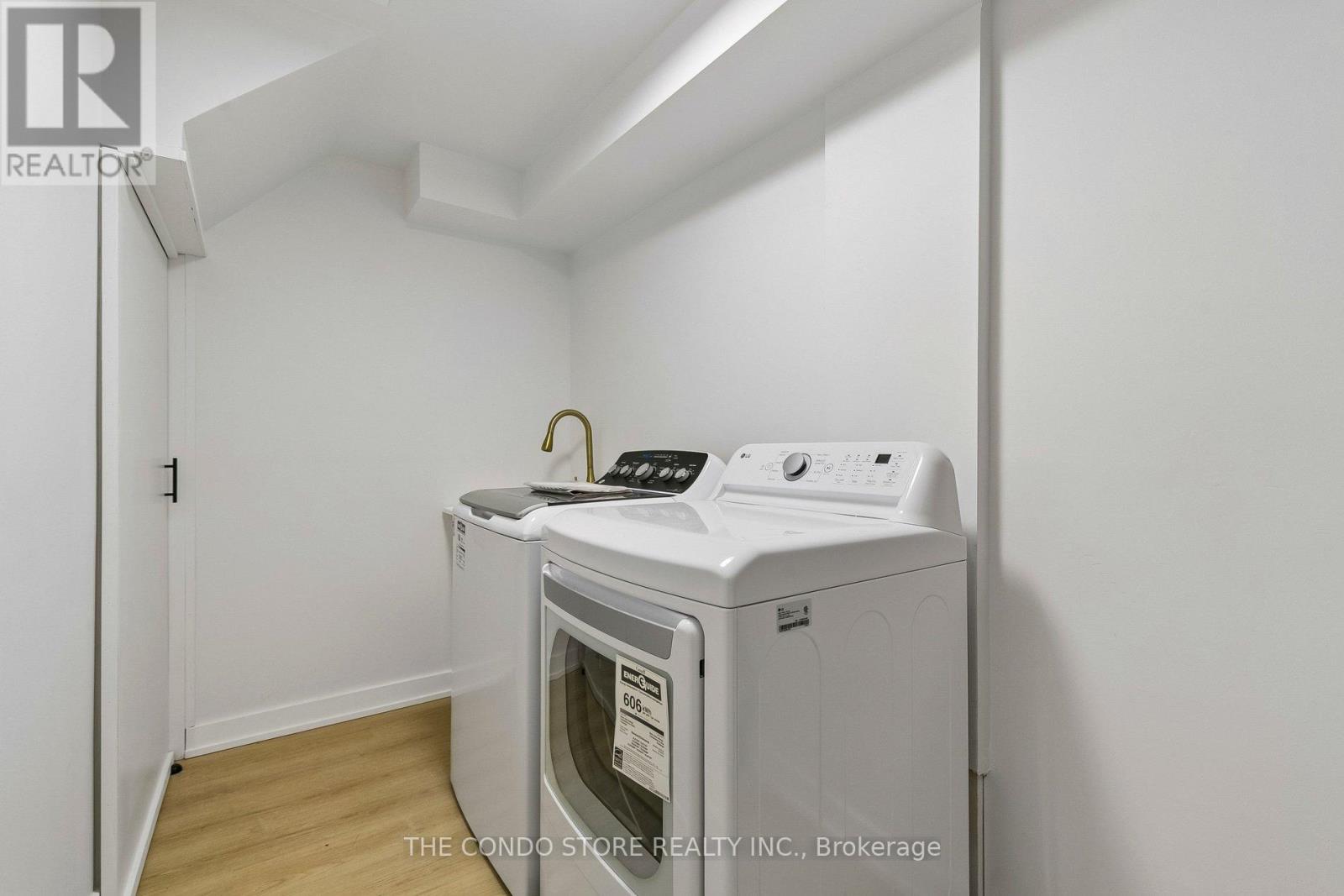 15 Colonial Court, Hamilton, Ontario  L8K 4H2 - Photo 18 - X12936252