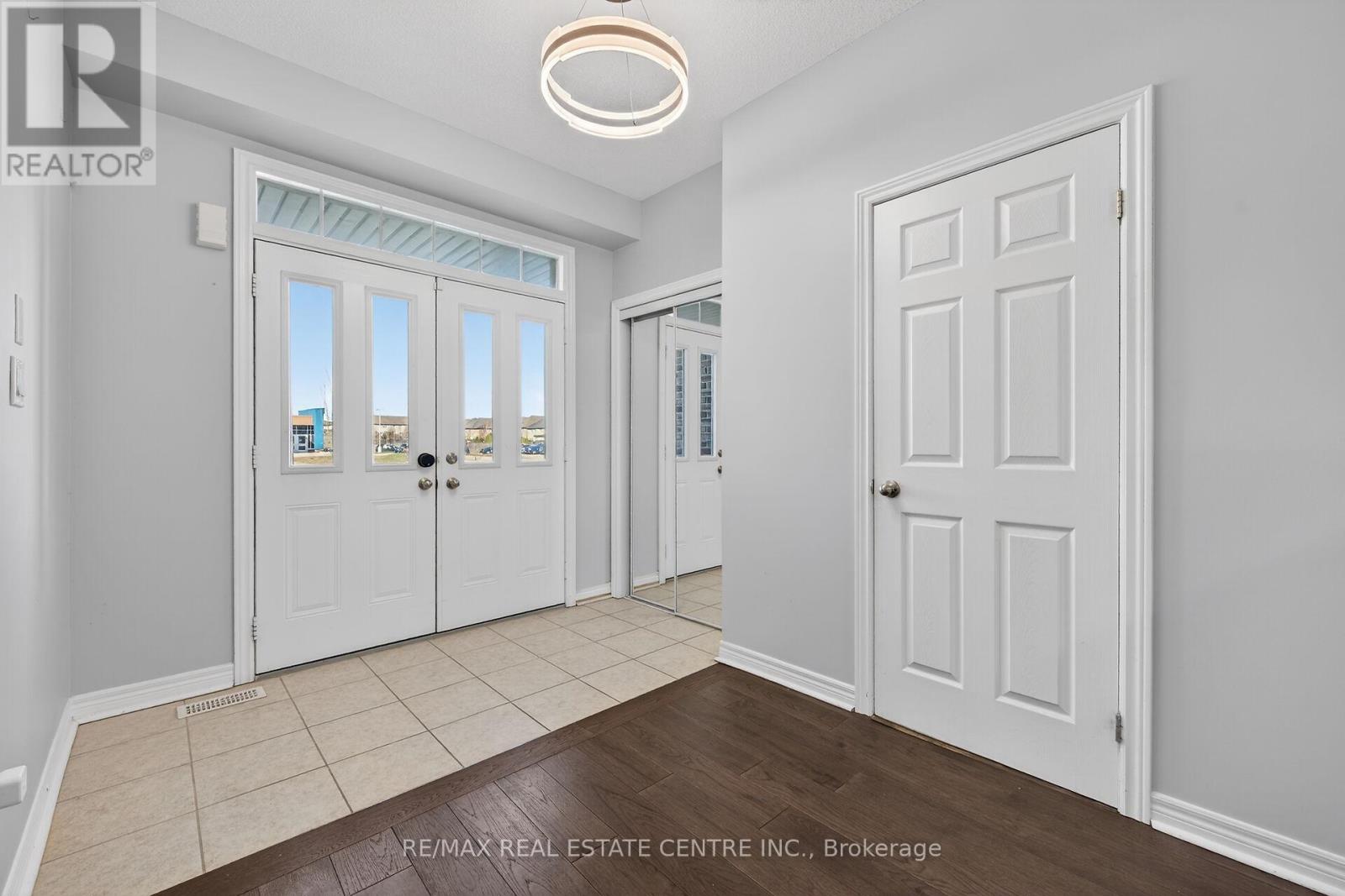 244 Raymond Road, Hamilton, Ontario  L9K 0H5 - Photo 15 - X12936284