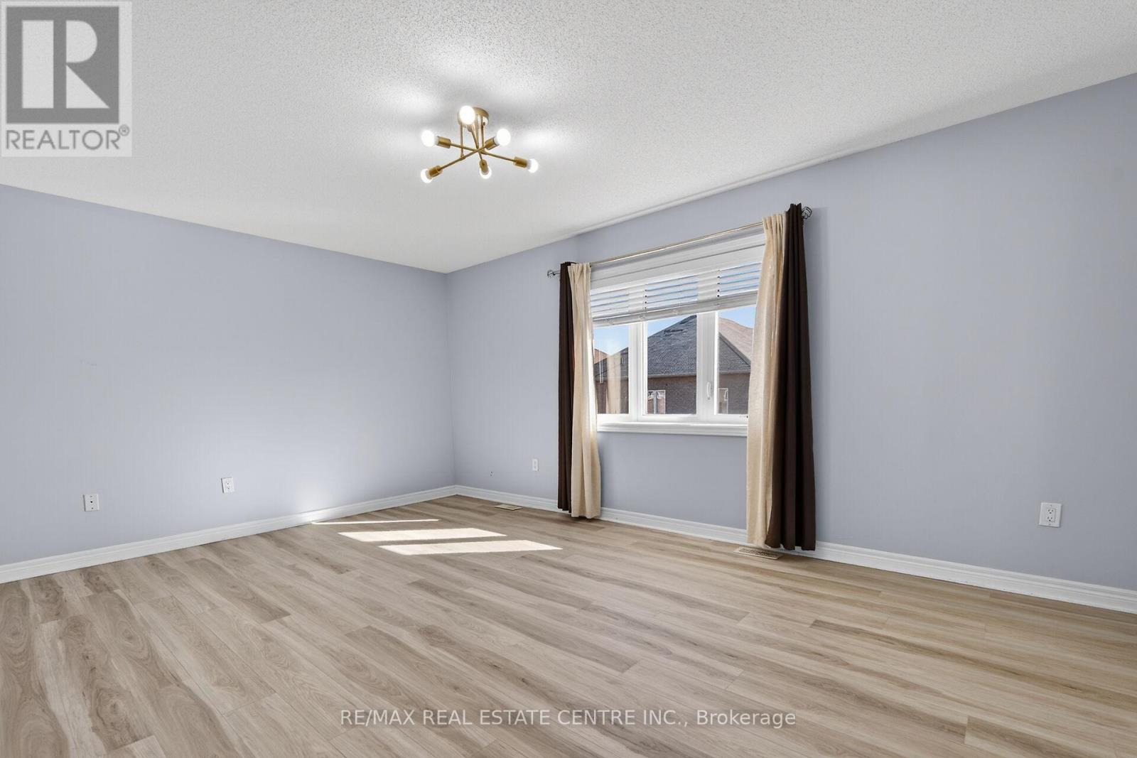 244 Raymond Road, Hamilton, Ontario  L9K 0H5 - Photo 23 - X12936284