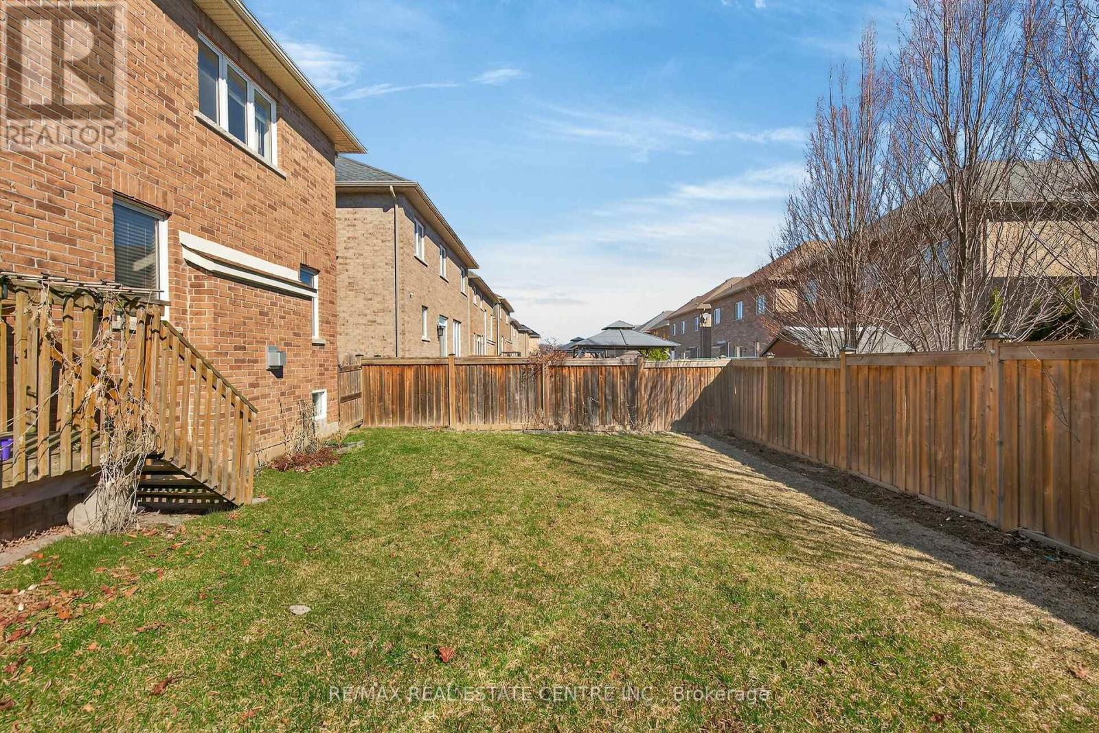 244 Raymond Road, Hamilton, Ontario  L9K 0H5 - Photo 38 - X12936284