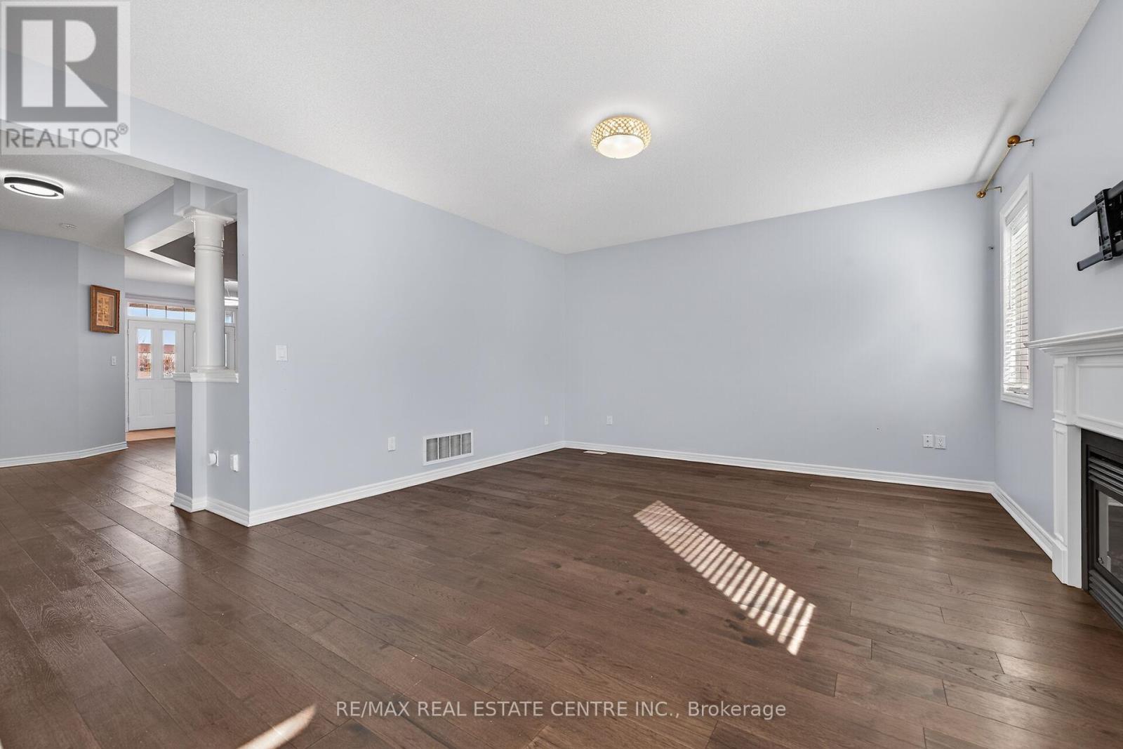 244 Raymond Road, Hamilton, Ontario  L9K 0H5 - Photo 7 - X12936284