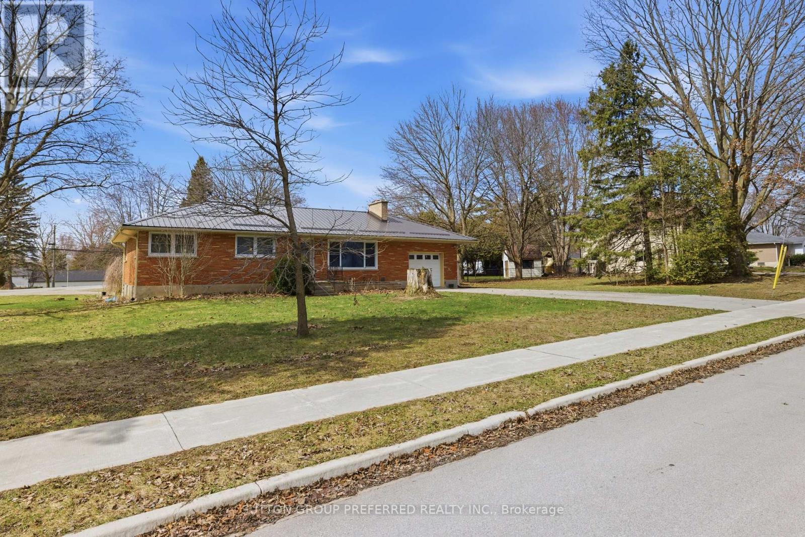 193 David Street, Thames Centre, Ontario  N0L 1G1 - Photo 2 - X12927192