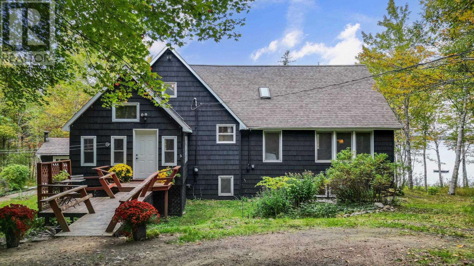 74 Swains Lane, Valley Mills, Nova Scotia  B0E 2Y0 - Photo 2 - 202603505