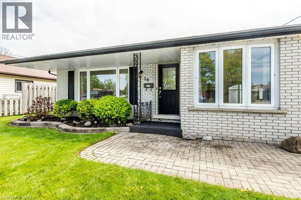 30 Terrace Avenue, Welland, Ontario  L3C 2C4 - Photo 4 - 40799993