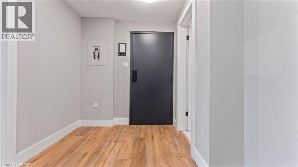 302 Colborne Street Unit# 2, Brantford, Ontario  N3S 3M9 - Photo 4 - 40810780