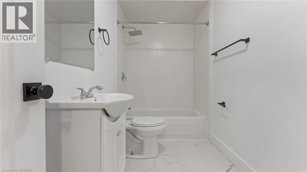 302 Colborne Street Unit# 2, Brantford, Ontario  N3S 3M9 - Photo 8 - 40810780