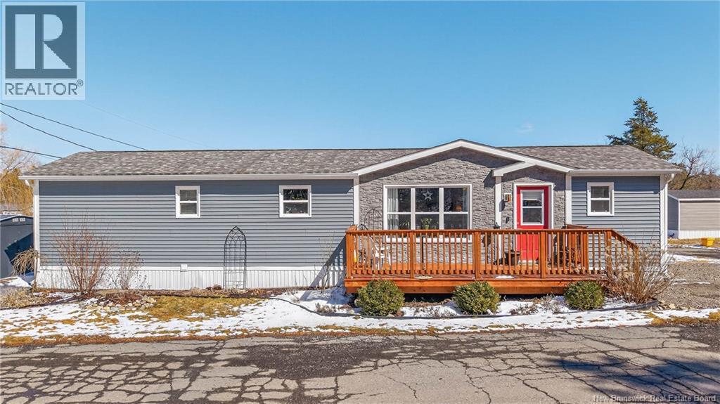 2 Wildwood Street, St. Stephen, New Brunswick  E3L 2Z5 - Photo 1 - NB135683