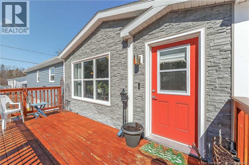 2 Wildwood Street, St. Stephen, New Brunswick  E3L 2Z5 - Photo 2 - NB135683