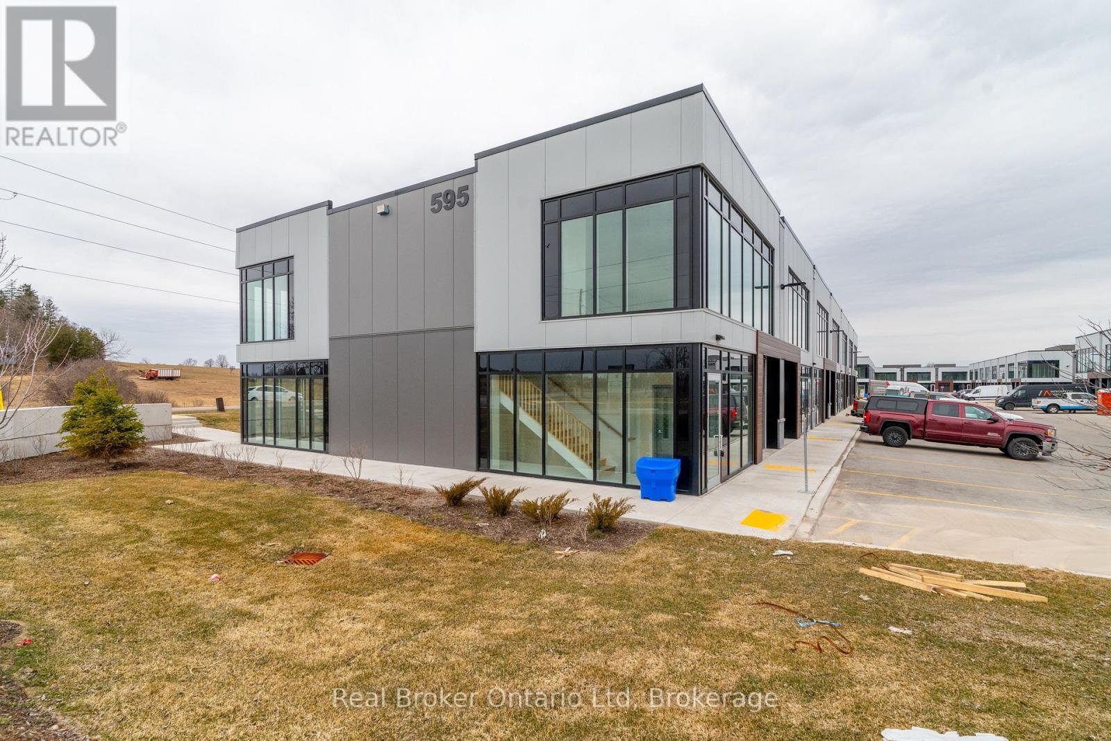 1 - Full - 595 Hanlon Creek Boulevard, Guelph, Ontario  N1C 0A1 - Photo 23 - X12466619