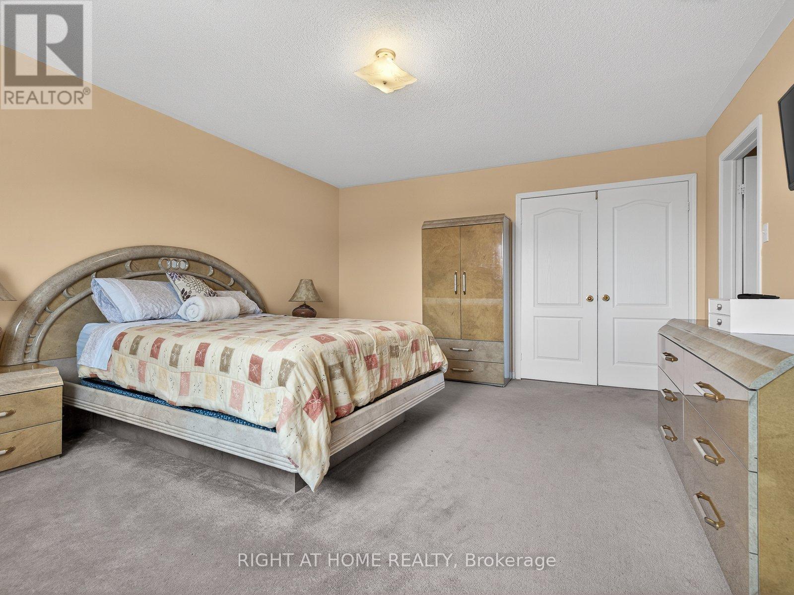 349 Wood Duck Lane, Newmarket, Ontario  L3X 2X8 - Photo 19 - N12781668