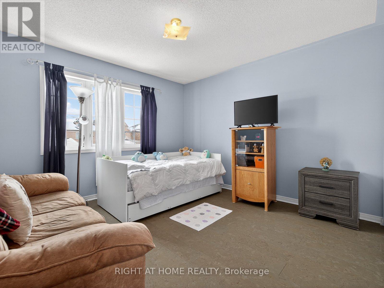 349 Wood Duck Lane, Newmarket, Ontario  L3X 2X8 - Photo 23 - N12781668