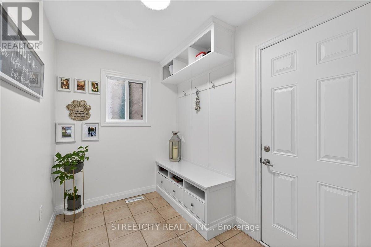 3225 Pomeroy Lane, London South, Ontario  N6P 1W3 - Photo 22 - X12913658