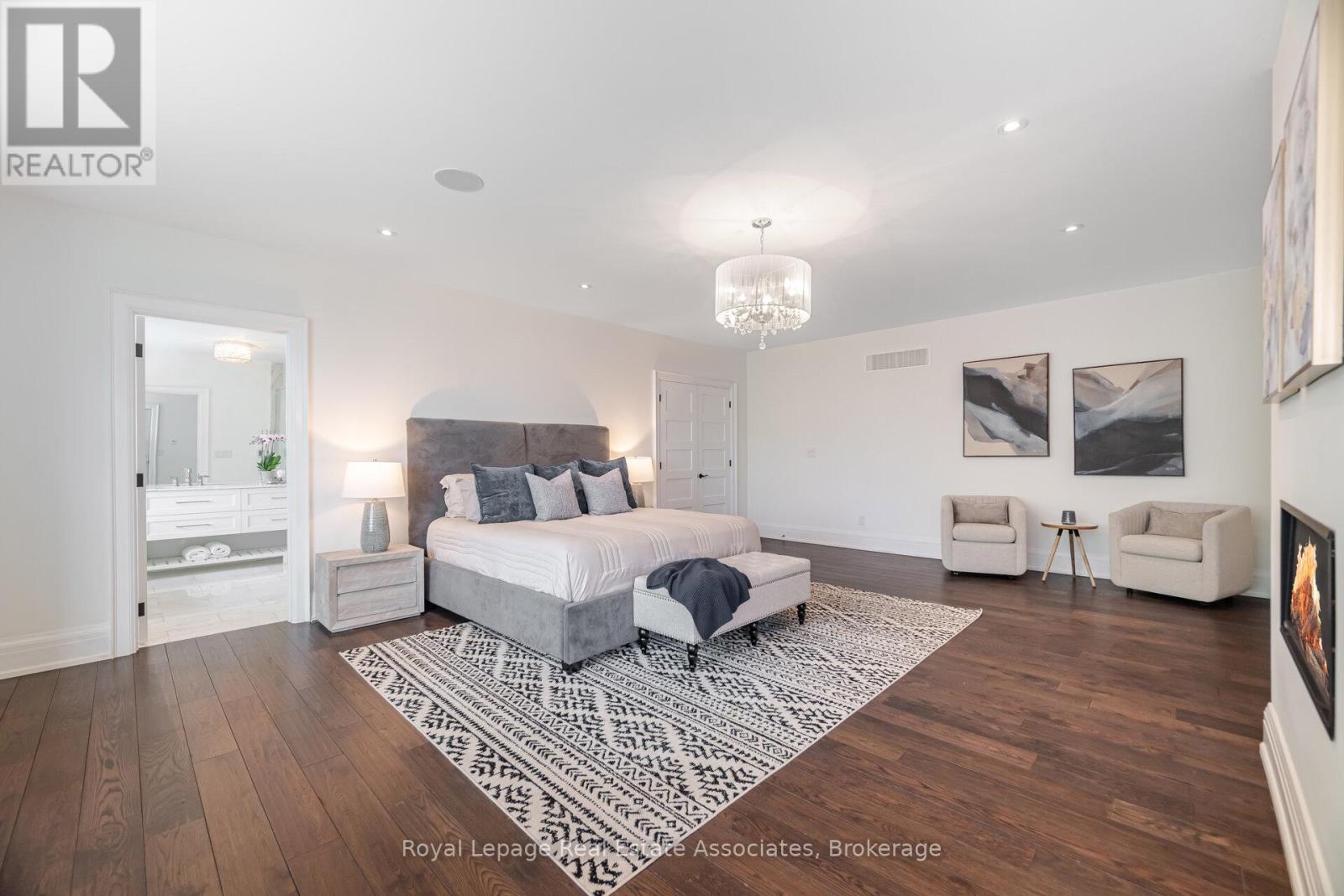 157 Dianne Avenue, Oakville, Ontario  L6J 4G8 - Photo 24 - W12760834