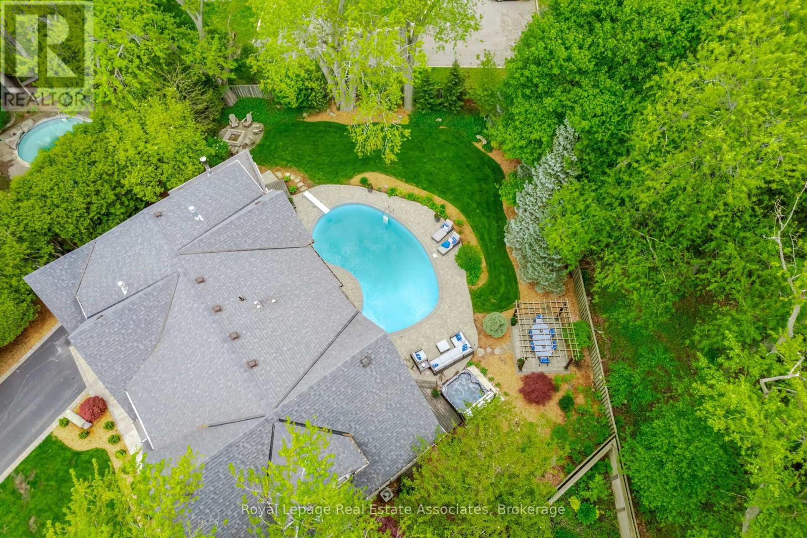 157 Dianne Avenue, Oakville, Ontario  L6J 4G8 - Photo 48 - W12760834