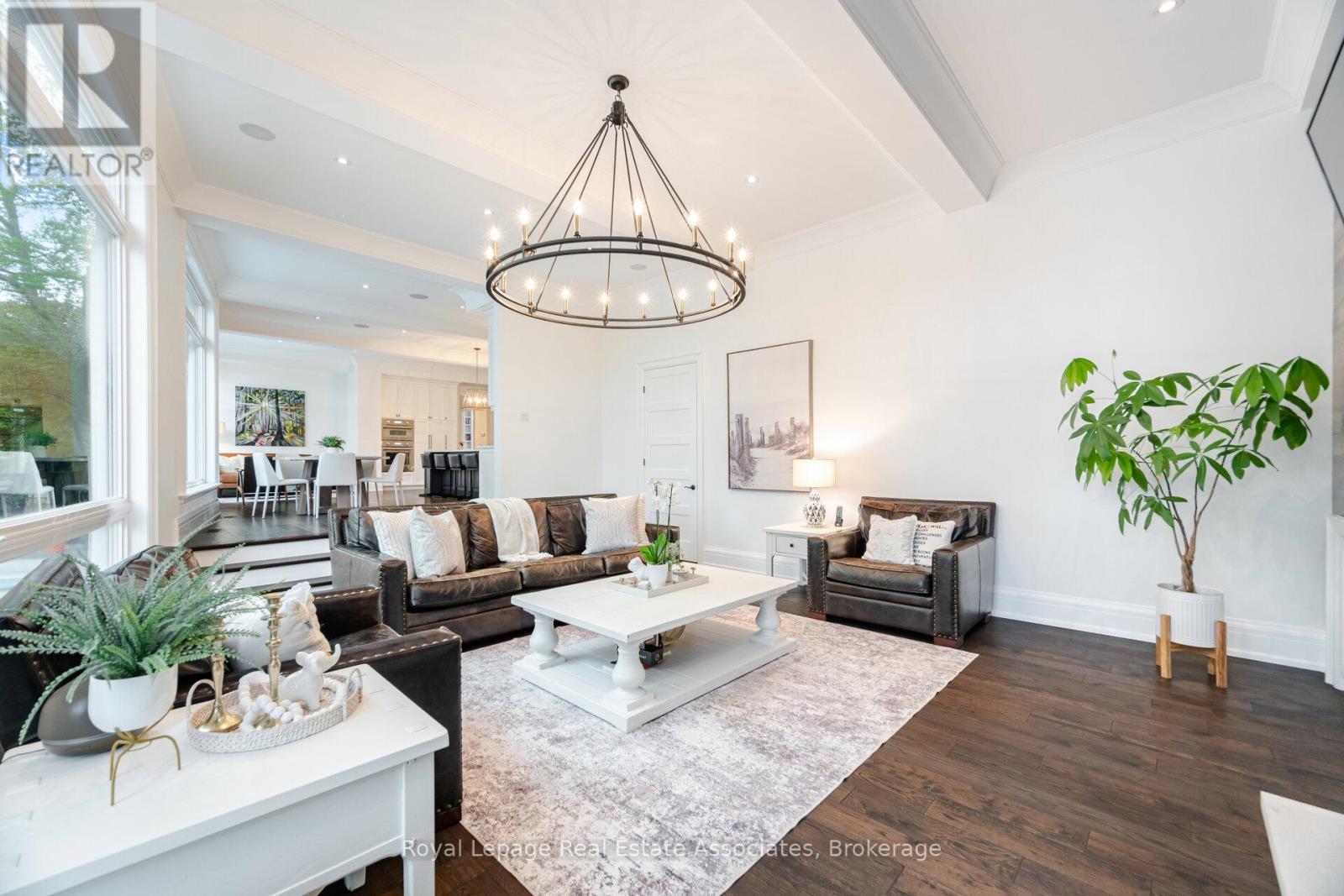 157 Dianne Avenue, Oakville, Ontario  L6J 4G8 - Photo 17 - W12760834