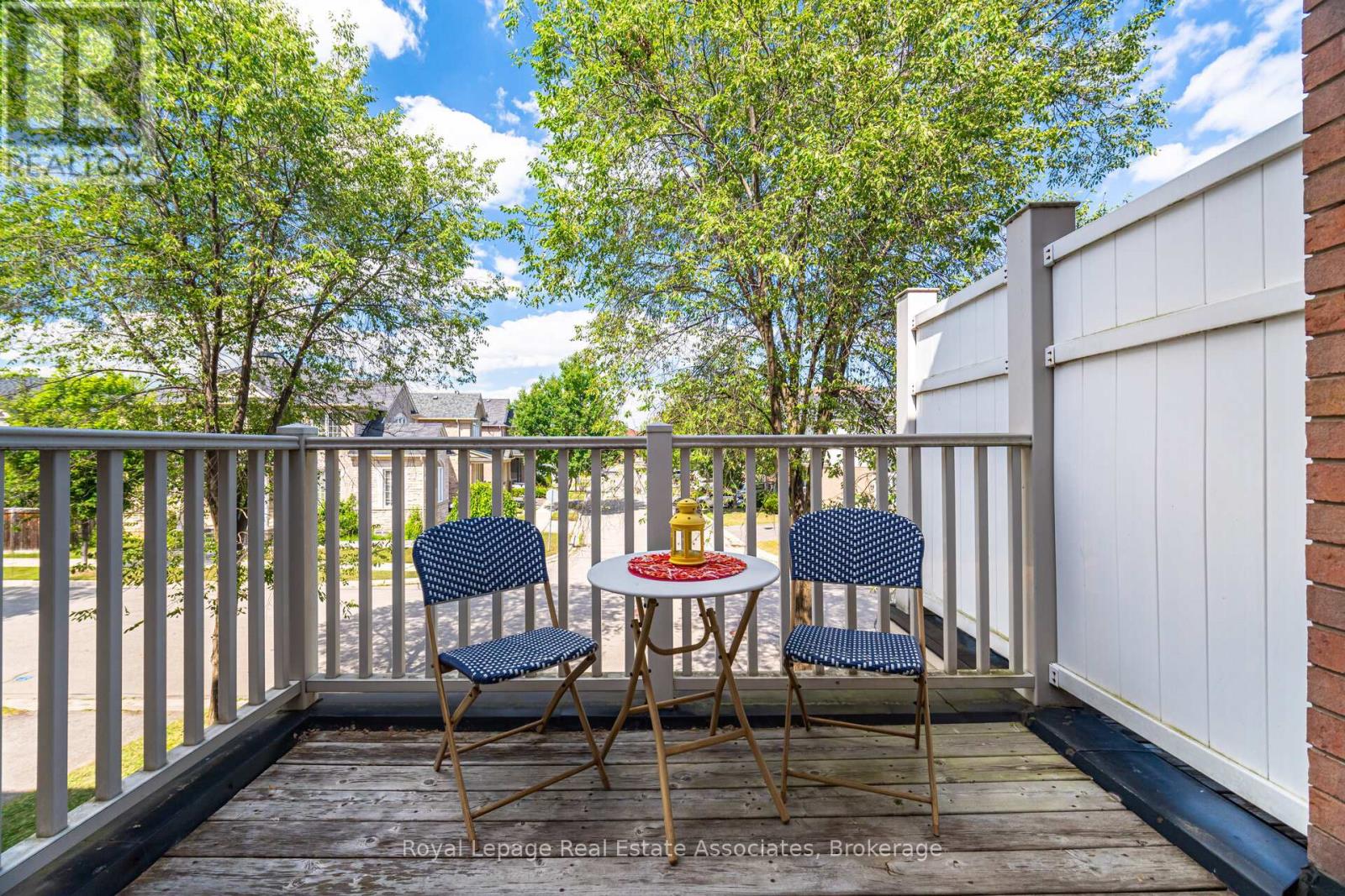 932 Burgess Gardens, Milton, Ontario  L9T 0K8 - Photo 19 - W12843032