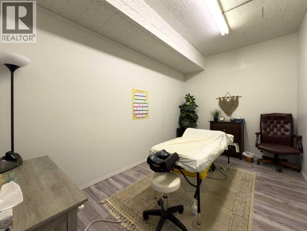 4909, 4911, 4913 50 Street, Rocky Mountain House, Alberta  T4T 1A6 - Photo 13 - A2253645