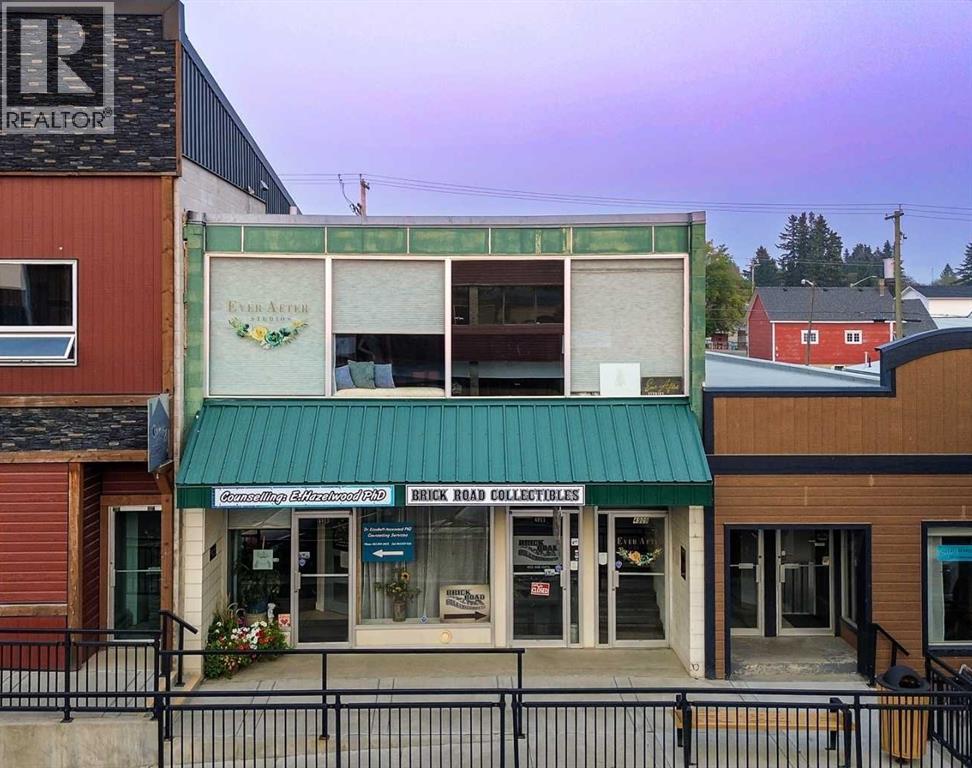 4909, 4911, 4913 50 Street, Rocky Mountain House, Alberta  T4T 1A6 - Photo 2 - A2253645