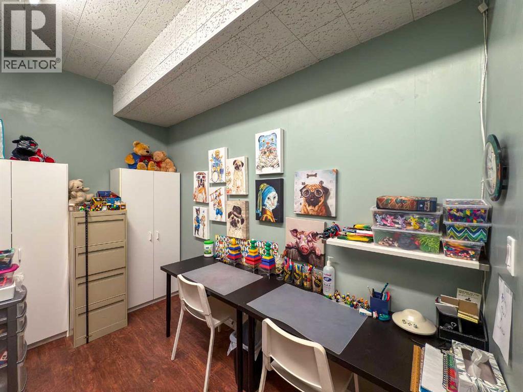 4909, 4911, 4913 50 Street, Rocky Mountain House, Alberta  T4T 1A6 - Photo 8 - A2253645