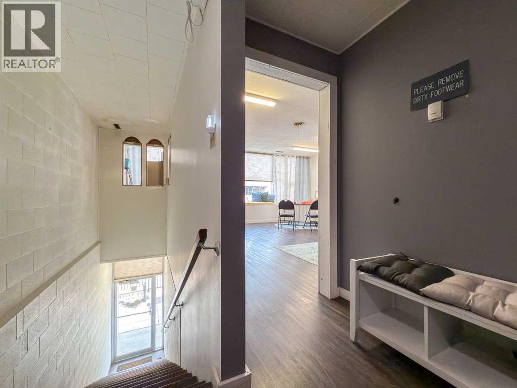 4909, 4911, 4913 50 Street, Rocky Mountain House, Alberta  T4T 1A6 - Photo 17 - A2253645