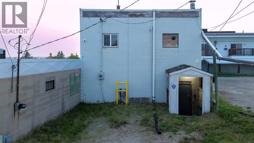 4909, 4911, 4913 50 Street, Rocky Mountain House, Alberta  T4T 1A6 - Photo 36 - A2253645