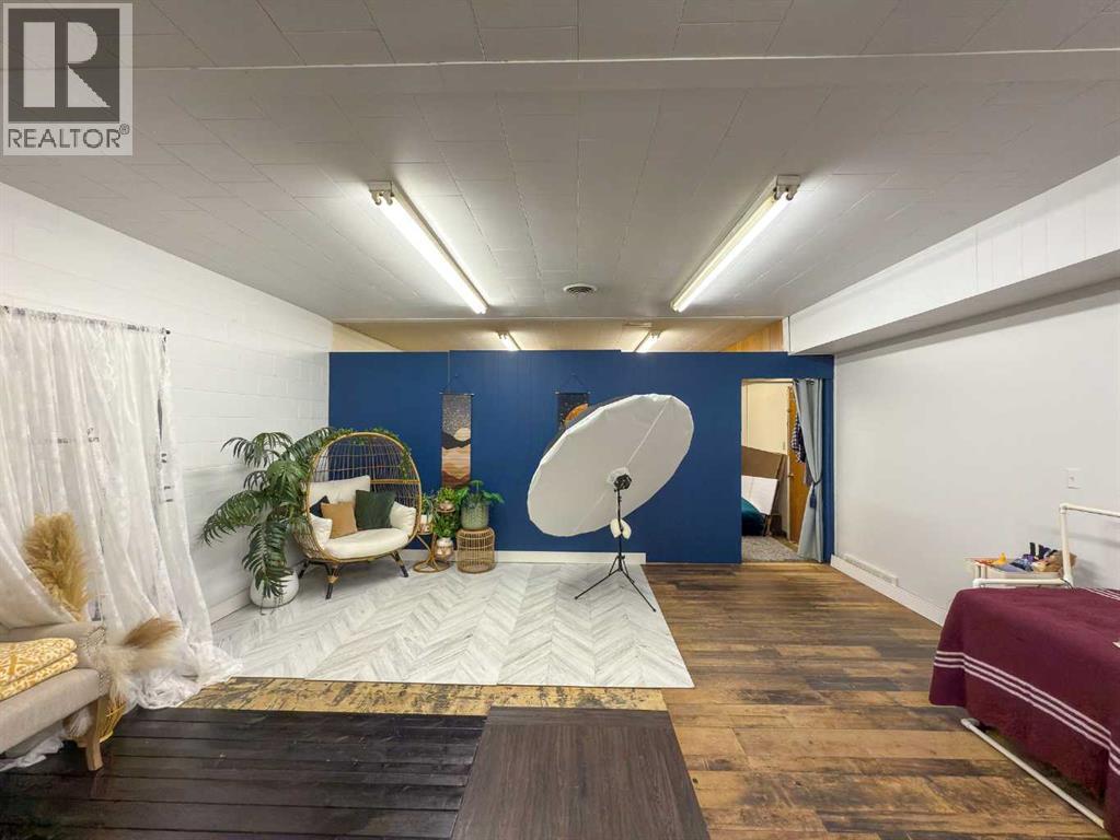 4909, 4911, 4913 50 Street, Rocky Mountain House, Alberta  T4T 1A6 - Photo 26 - A2253645