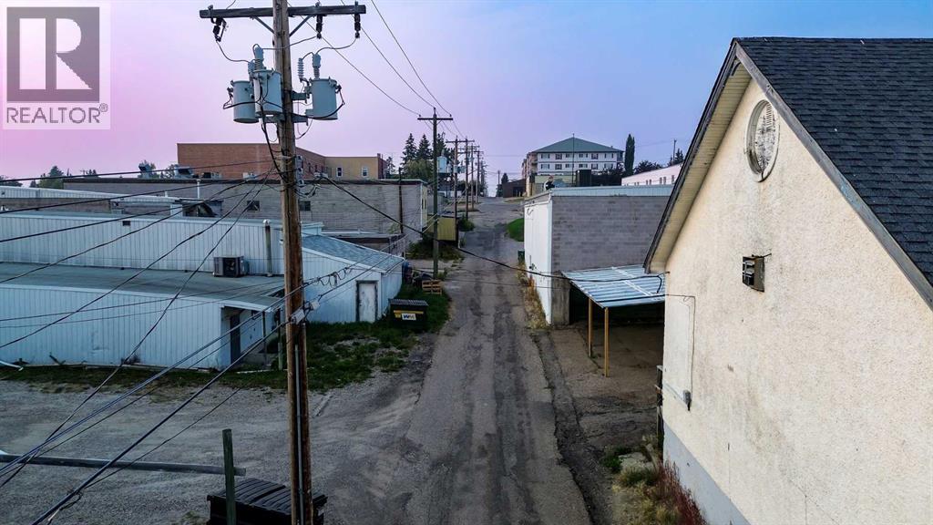 4909, 4911, 4913 50 Street, Rocky Mountain House, Alberta  T4T 1A6 - Photo 37 - A2253645