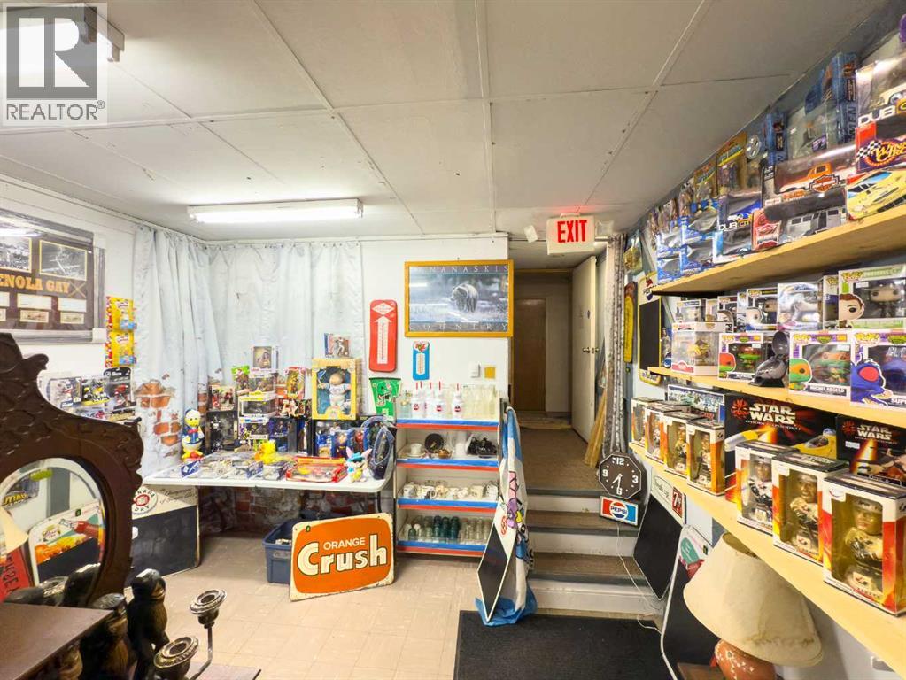 4909, 4911, 4913 50 Street, Rocky Mountain House, Alberta  T4T 1A6 - Photo 32 - A2253645