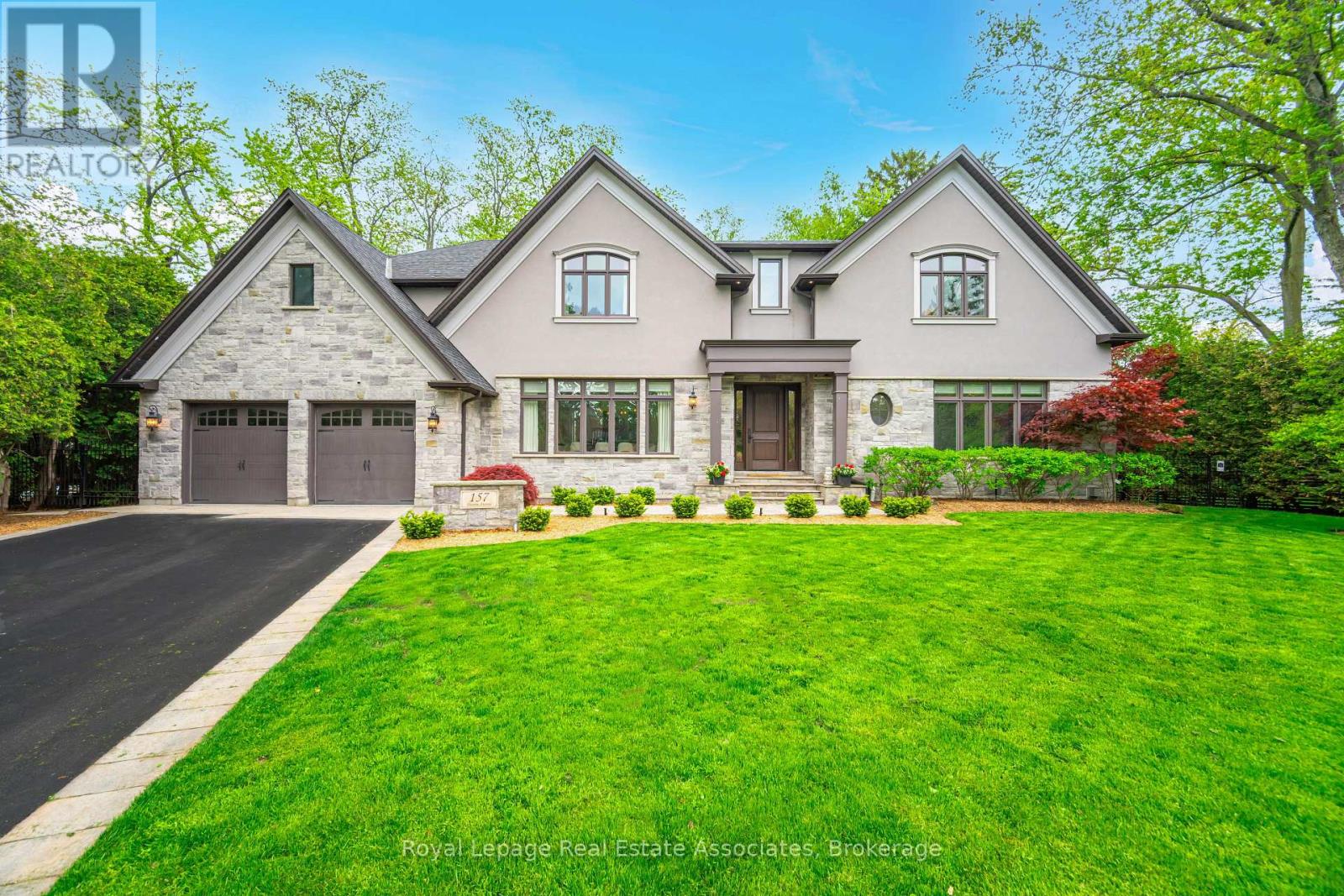 157 DIANNE AVENUE, Oakville, Ontario