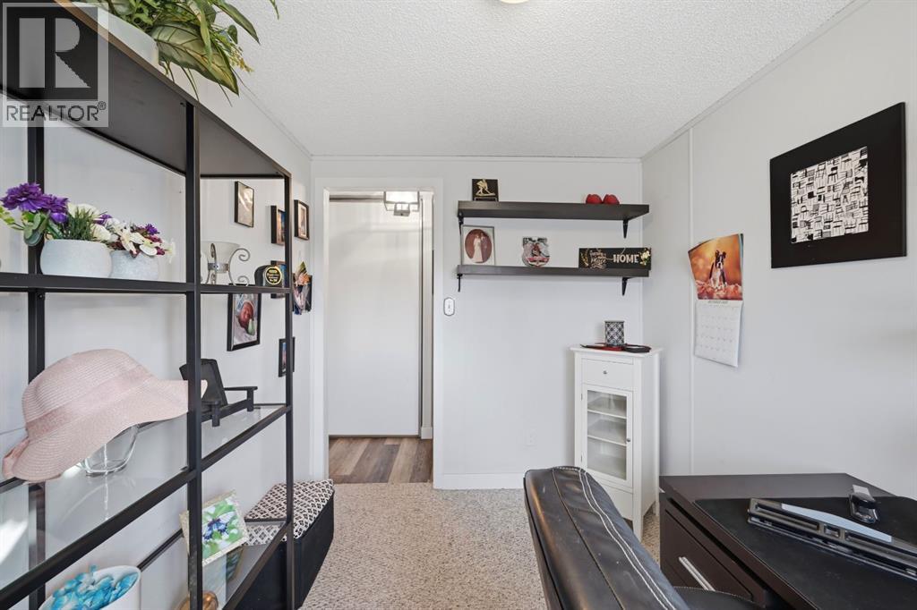 342 Burroughs Circle Ne, Calgary, Alberta  T1Y 6K3 - Photo 26 - A2296130