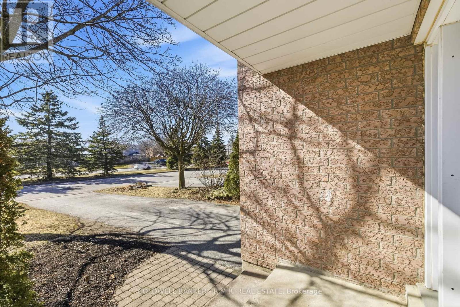 105 Brownstone Crescent, Clarington, Ontario  L1E 2Y2 - Photo 8 - E12936396