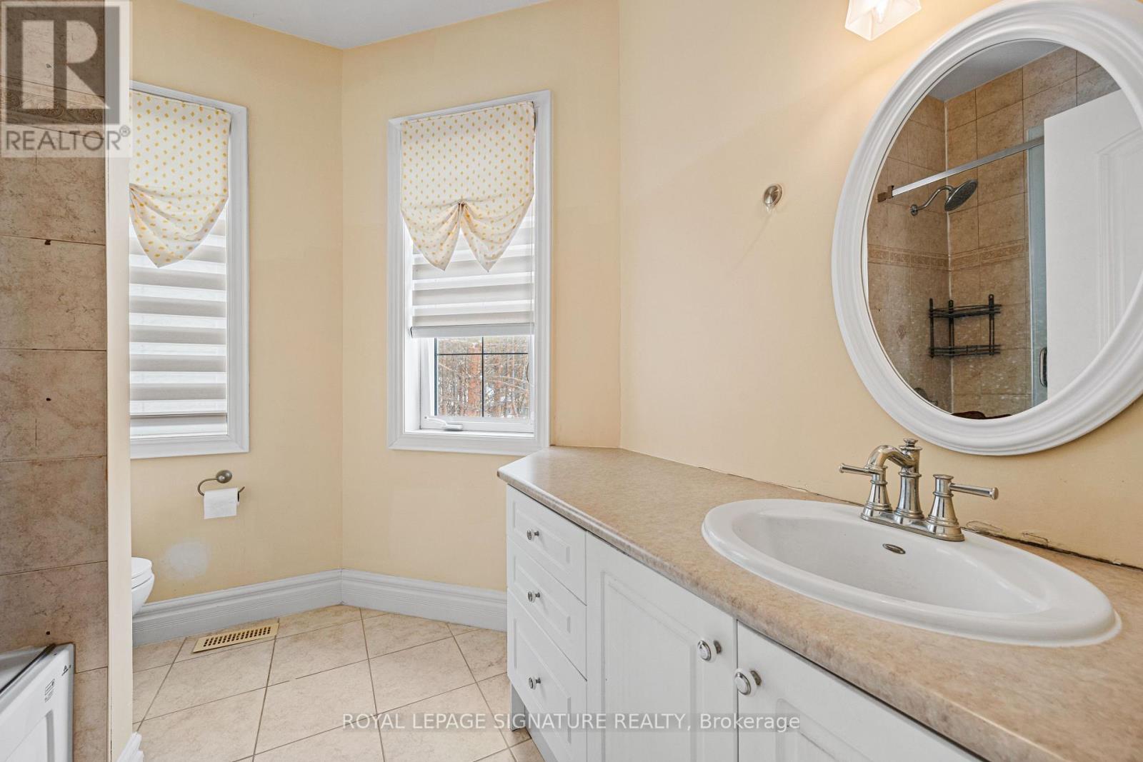 8 Elia Drive, Whitchurch-Stouffville, Ontario  L4A 7X5 - Photo 25 - N12890928