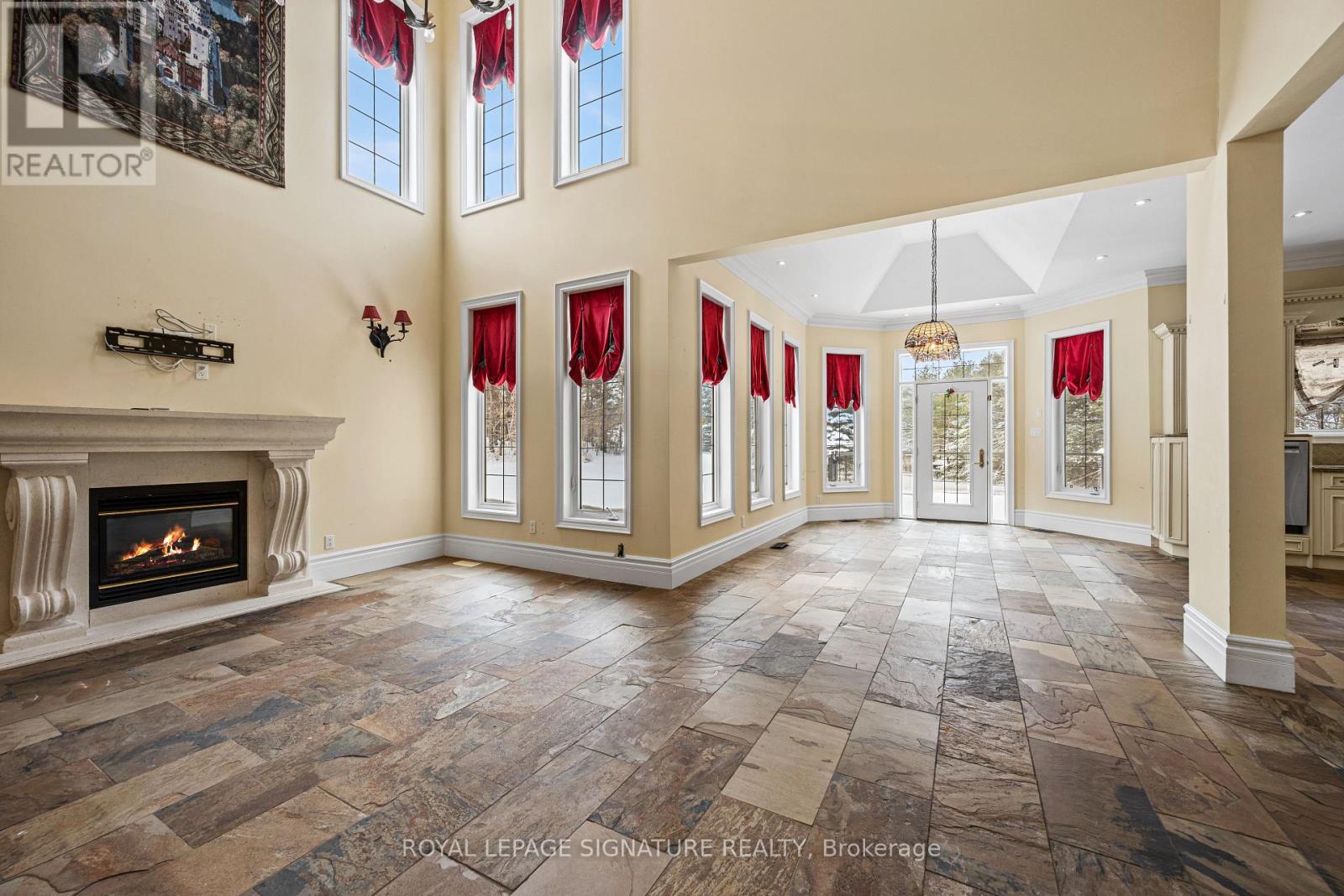 8 Elia Drive, Whitchurch-Stouffville, Ontario  L4A 7X5 - Photo 10 - N12890928