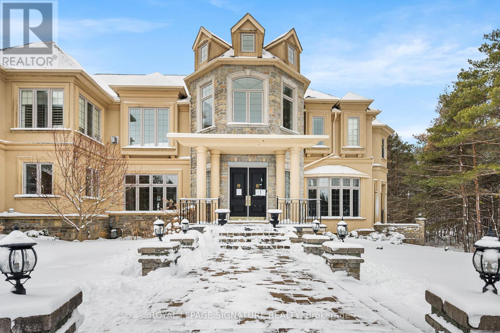 8 Elia Drive, Whitchurch-Stouffville, Ontario  L4A 7X5 - Photo 2 - N12890928