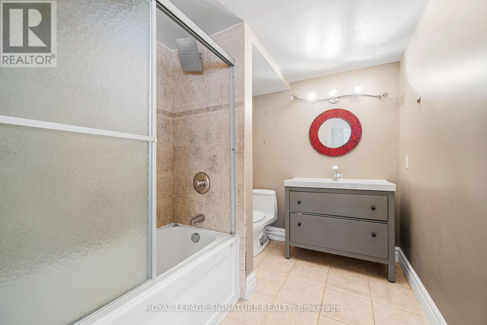 8 Elia Drive, Whitchurch-Stouffville, Ontario  L4A 7X5 - Photo 34 - N12890928