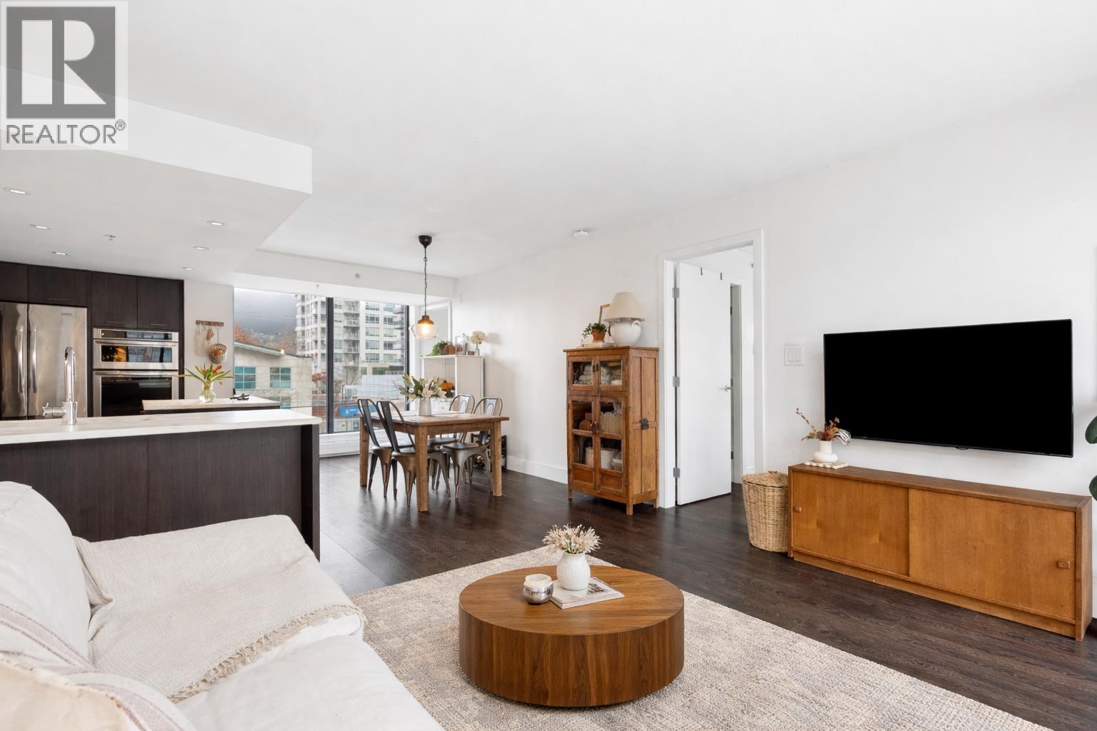 303 150 W 15th Street, North Vancouver, British Columbia  V7M 1R5 - Photo 13 - R3104755